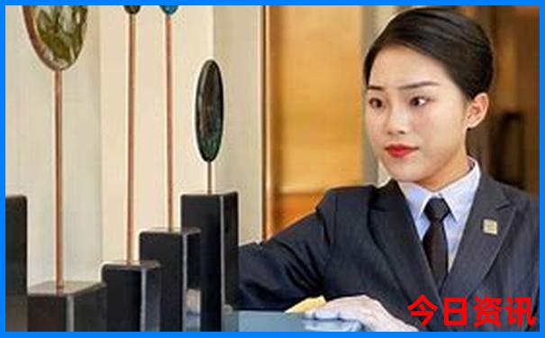 三个人去北京玩要准备多少钱